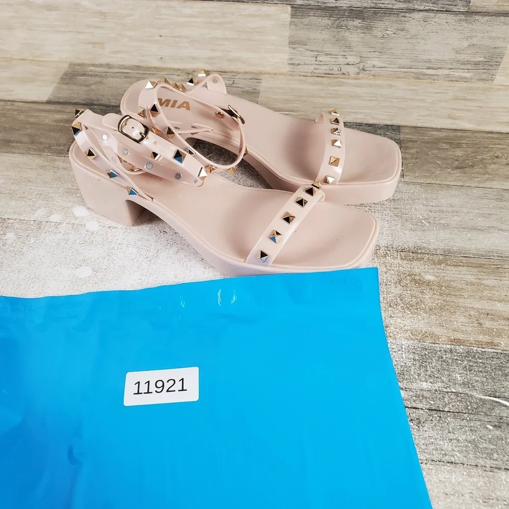 MIA Indi‎ Jelly Womens Sandals Sz 9 M Natural Ankle Strap Square Toe Block Heel